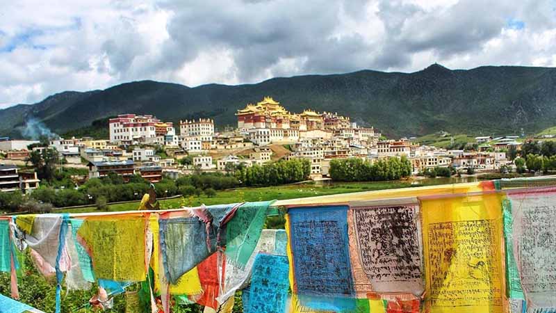 Tu viện Phật giáo Mật Tông Tây Tạng đầy huyền bí